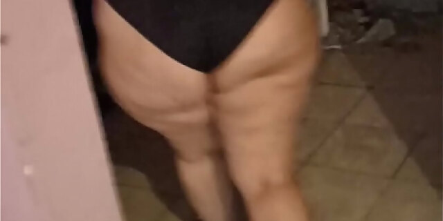ass,big ass,mature,milf